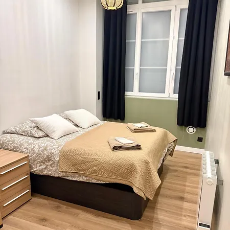 La Chouette アパート ディジョン